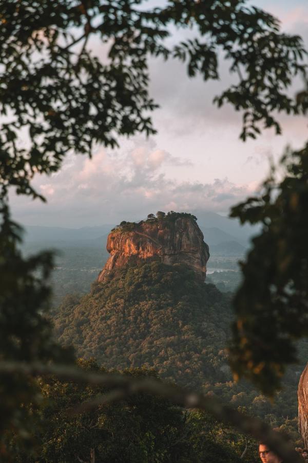 Sevanagama Хабарана Экстерьер фото